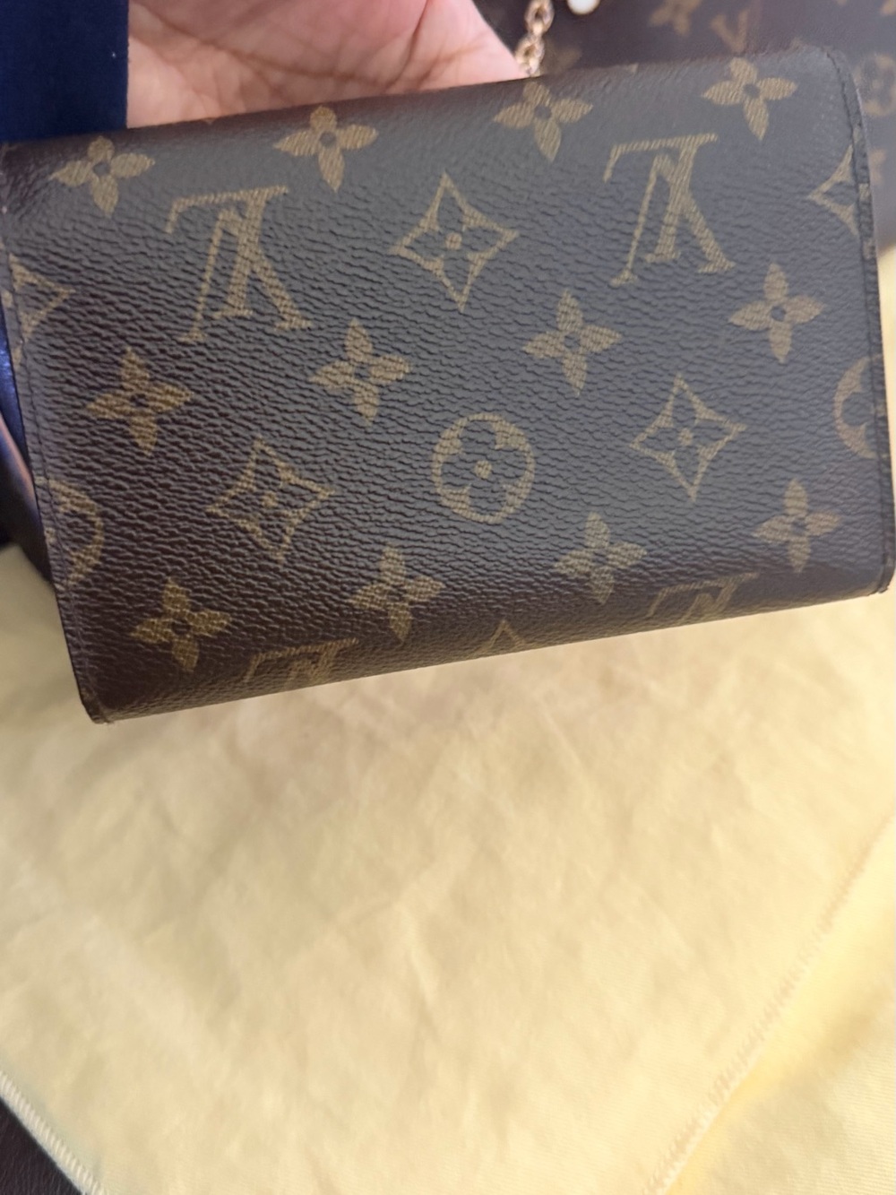 Authentic Louis Vuitton Brown Monogram tote with medium wallet - Picture 13 of 14